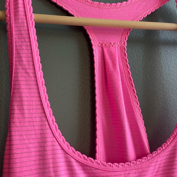 Lululemon Pink Racer Back work out top - Picture 2 of 5